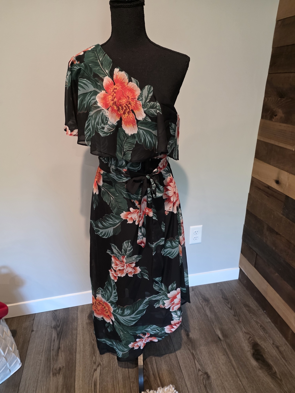 Roz & Ali Black One-Shoulder Floral Maxi Dress with Coral Blooms